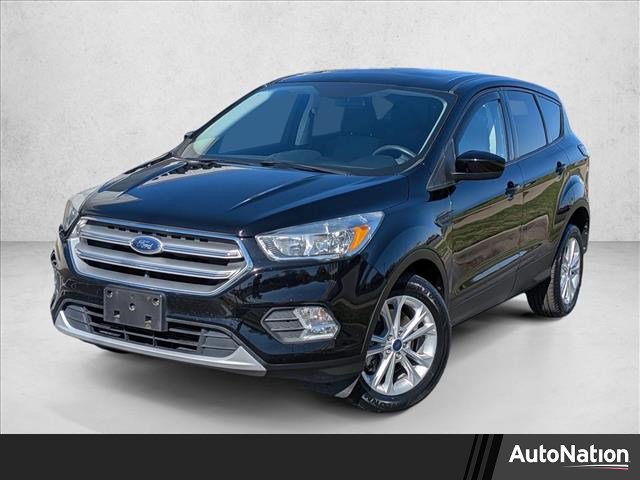 Used 2017 Ford Escape SE image 1