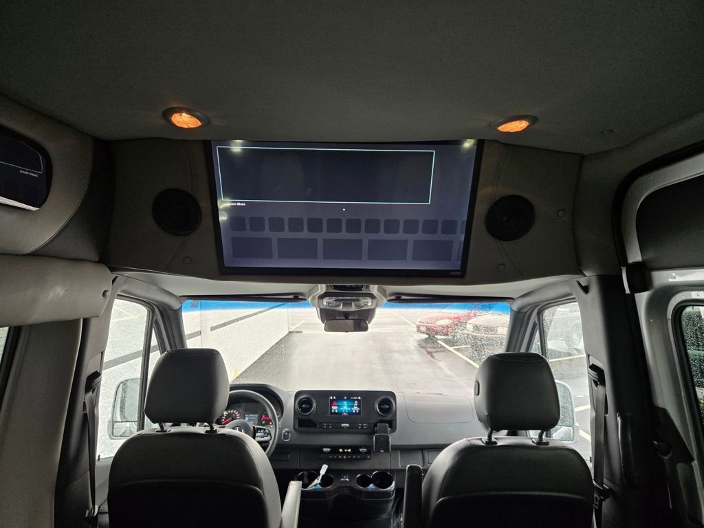 Used 2021 Mercedes-Benz Sprinter 2500 image 6