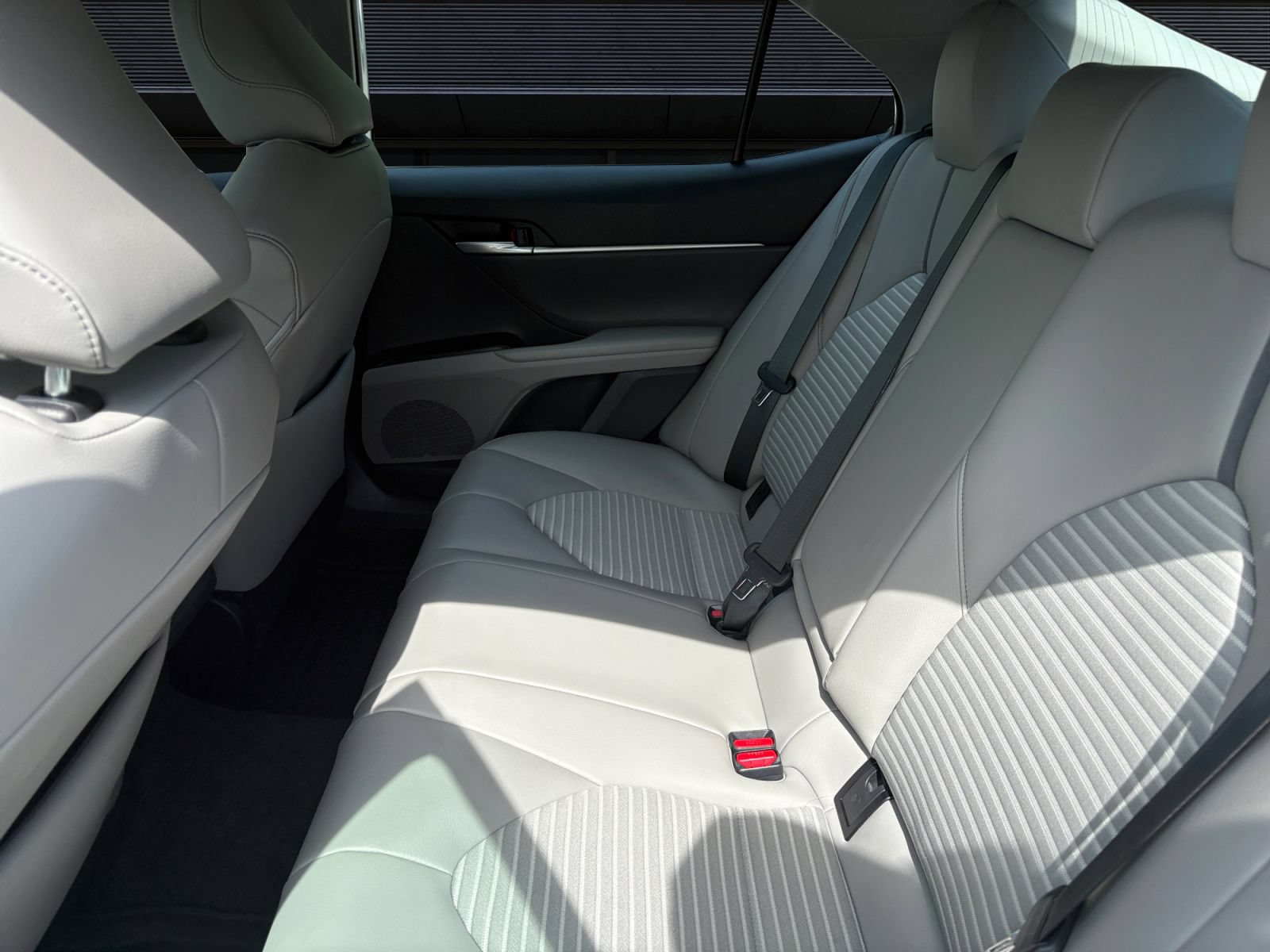 Used 2024 Toyota Camry SE FWD image 14