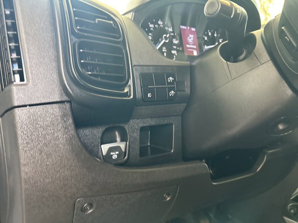 Used 2025 RAM ProMaster 2500 w/ Convenience Group FWD image 40