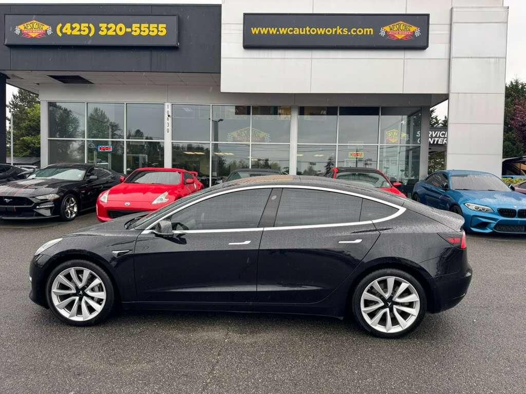 Used 2018 Tesla Model 3 Long Range AWD/4WD image 2
