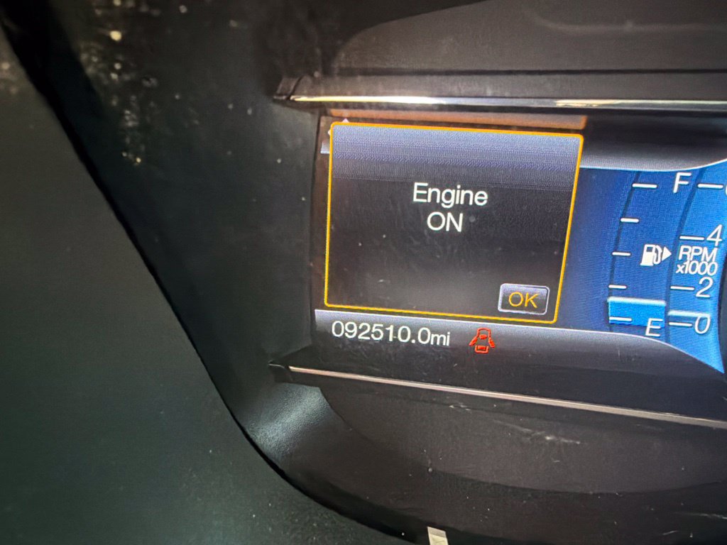 Used 2017 Ford Explorer XLT w/ Equipment Group 202A AWD/4WD image 14