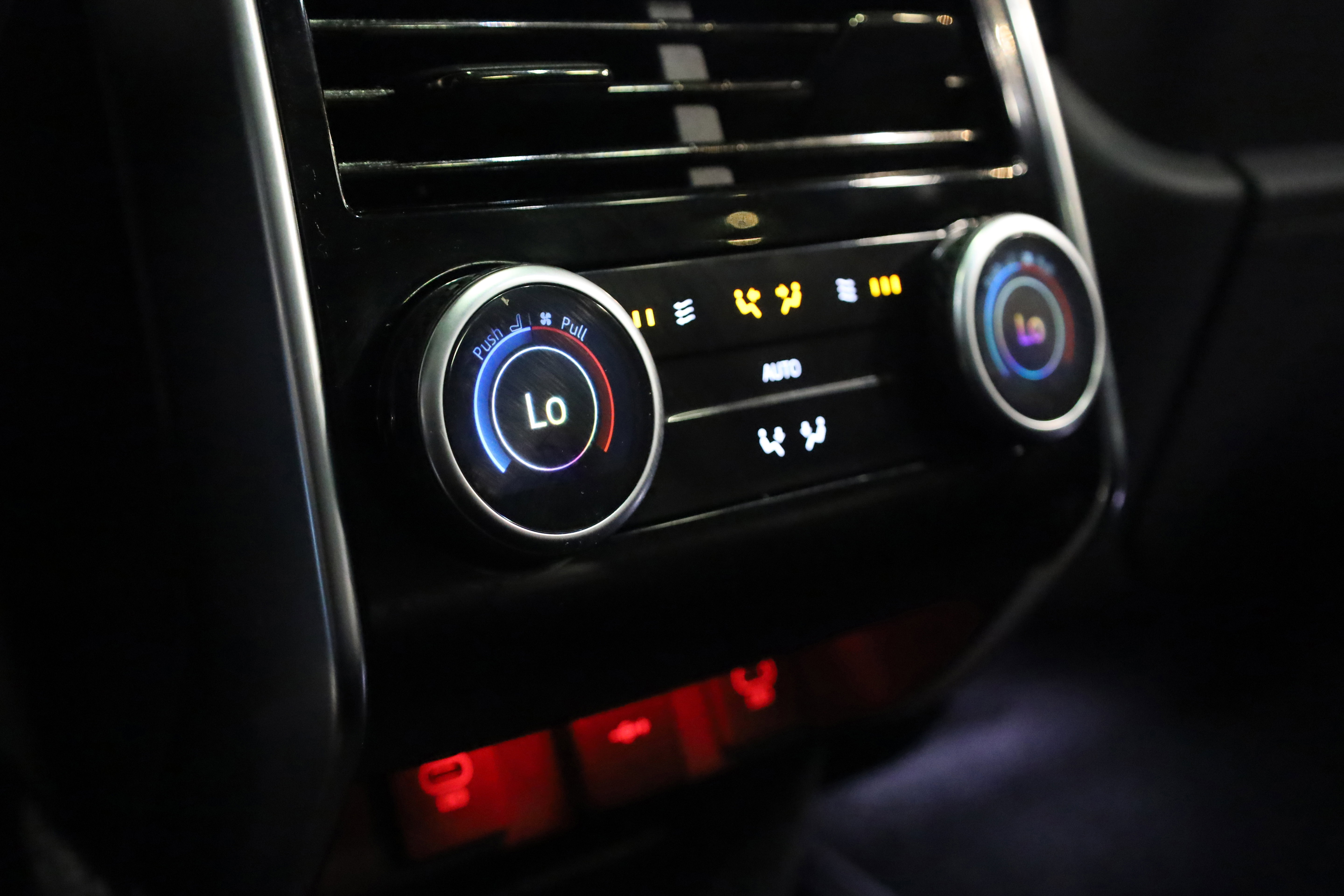 Used 2023 Land Rover Range Rover First Edition image 39