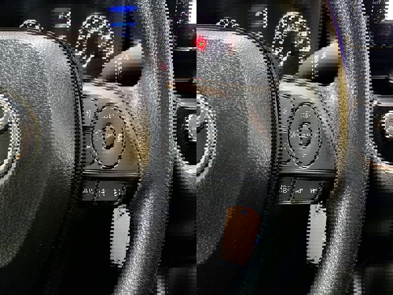 Used 2025 Toyota Corolla LE image 24