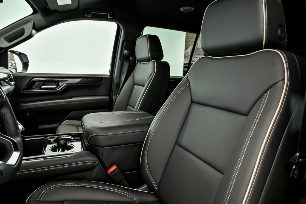 New 2026 GMC Yukon Elevation image 9