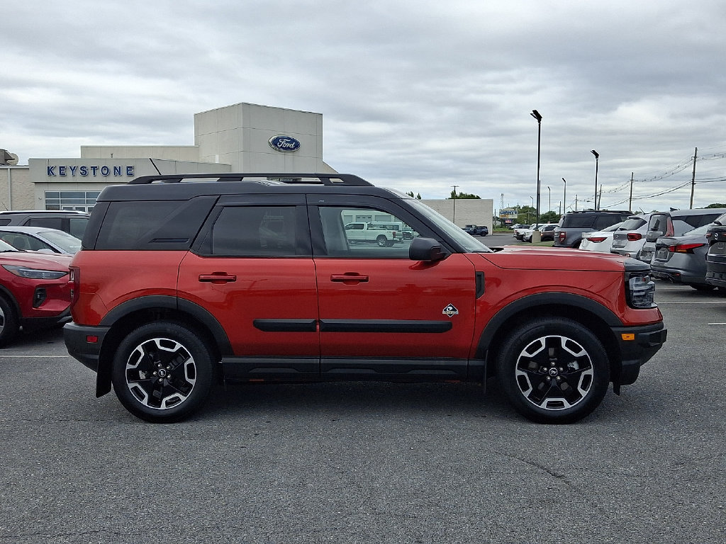 Certified 2023 Ford Bronco Sport Outer Banks w/ Tech Package AWD/4WD image 7