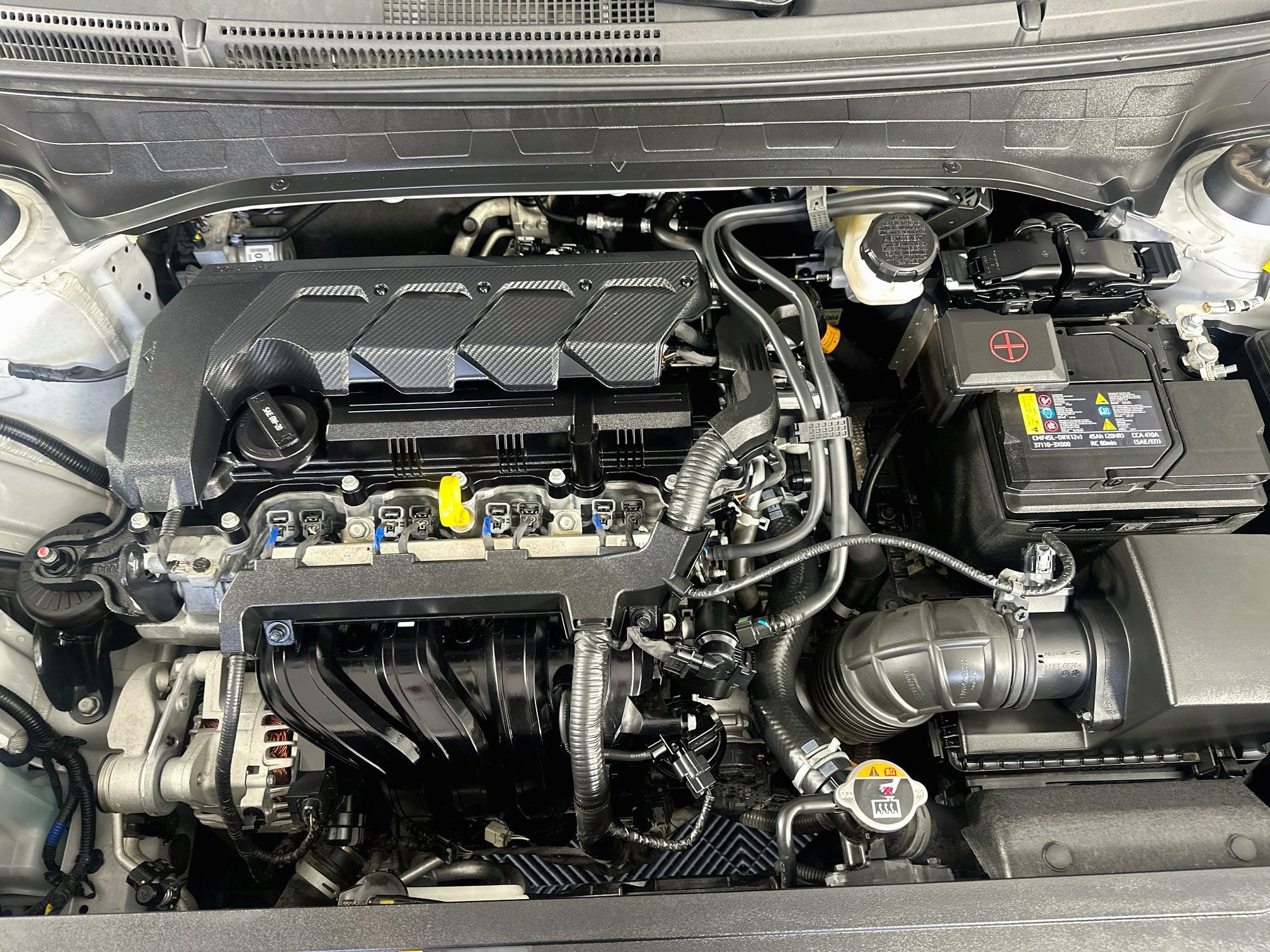 Used 2025 Hyundai Venue SEL FWD image 32