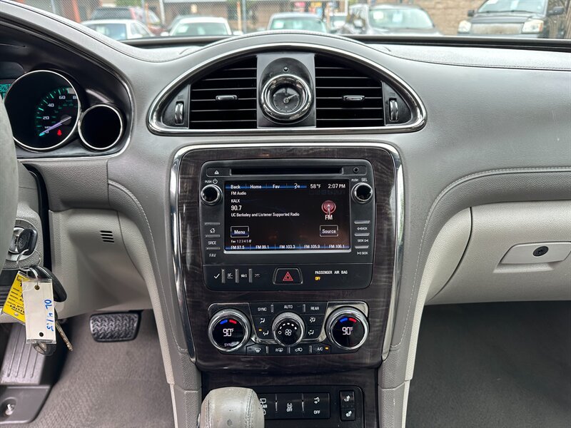 Used 2015 Buick Enclave Leather FWD image 19