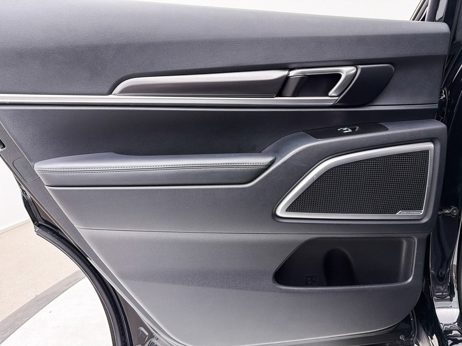 Certified 2024 Kia Telluride S w/ S Sunroof Package FWD image 27