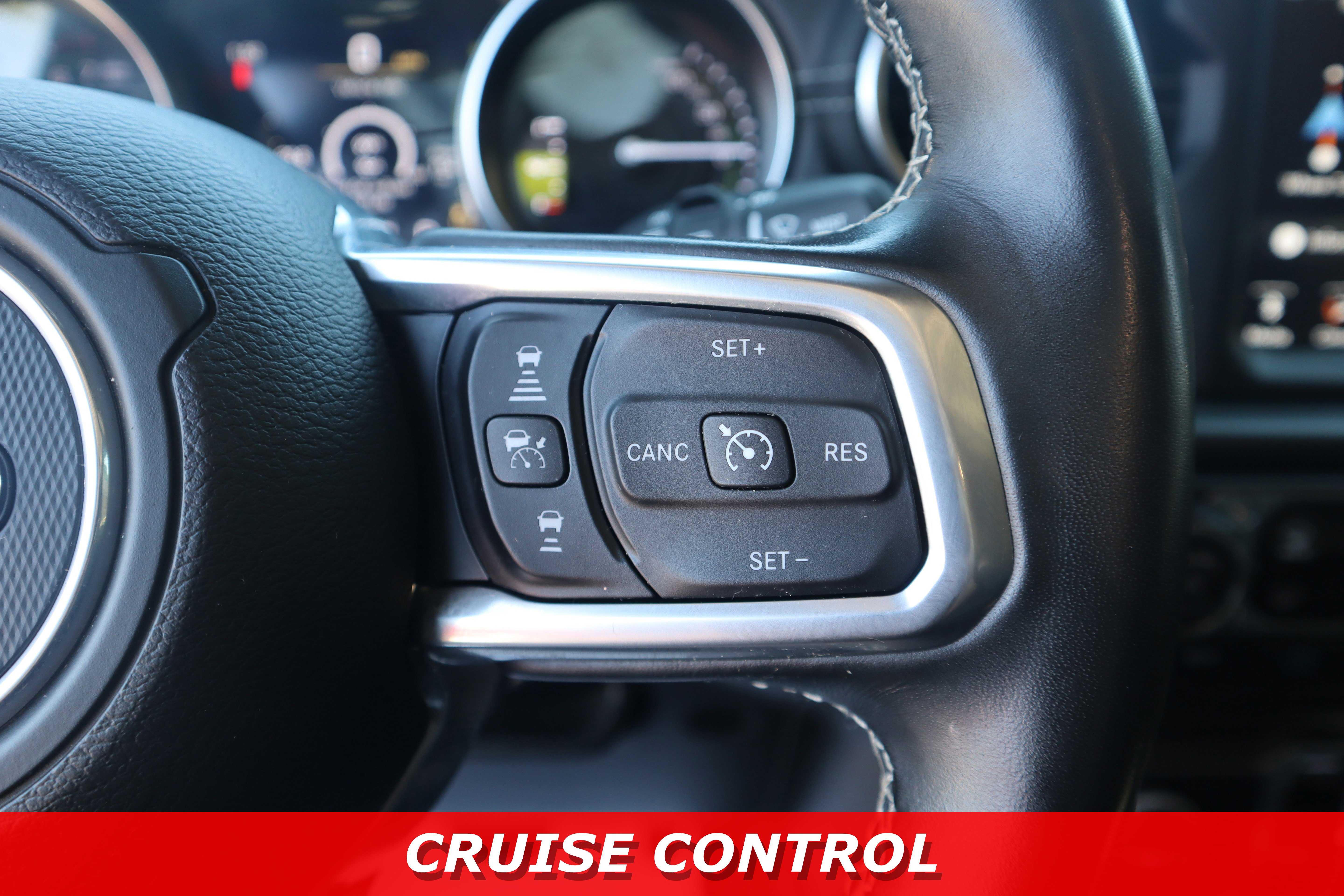 Used 2022 Jeep Wrangler Unlimited Sahara w/ Cold Weather Group image 15