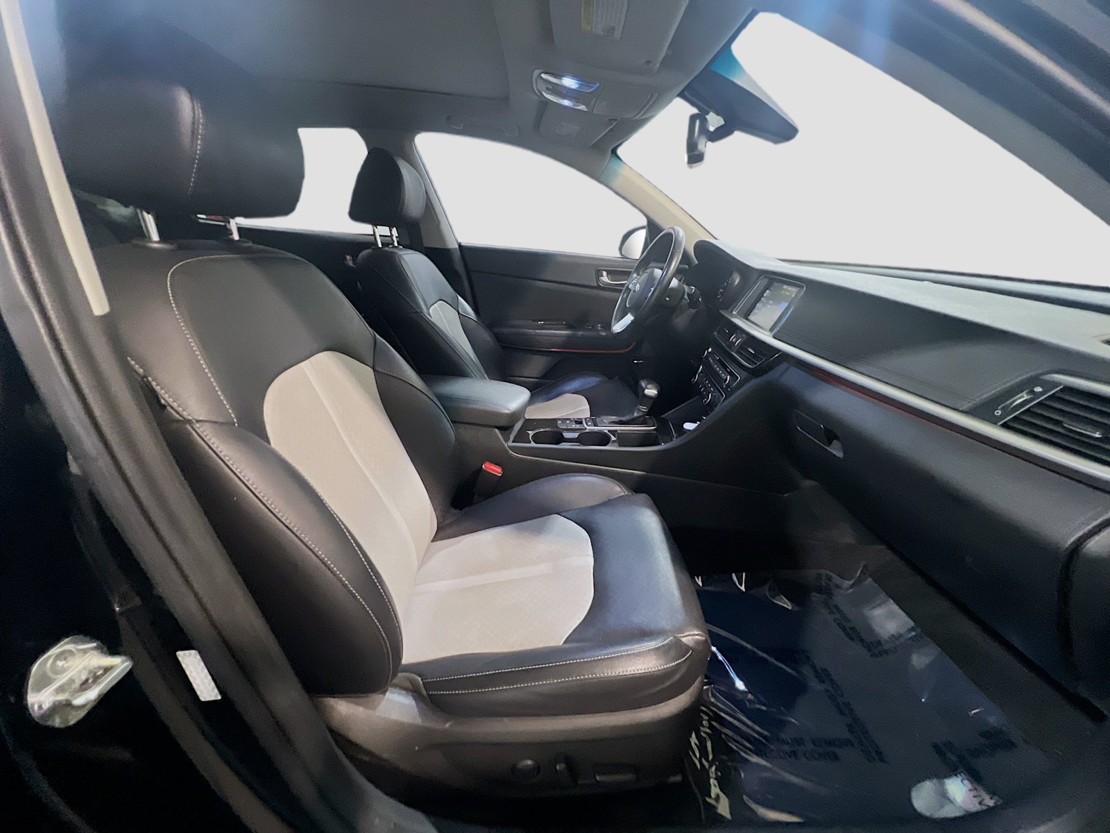 Used 2019 Kia Optima EX w/ EX Premium Package FWD image 23