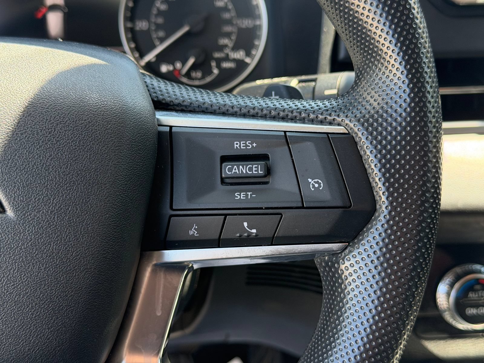 Used 2024 Mitsubishi Outlander ES FWD image 27
