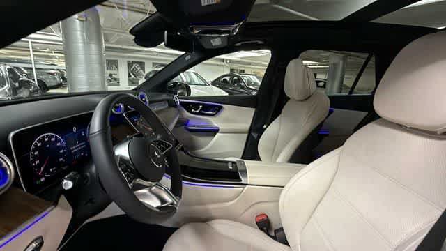 Used 2025 Mercedes-Benz GLC 300 4MATIC image 7