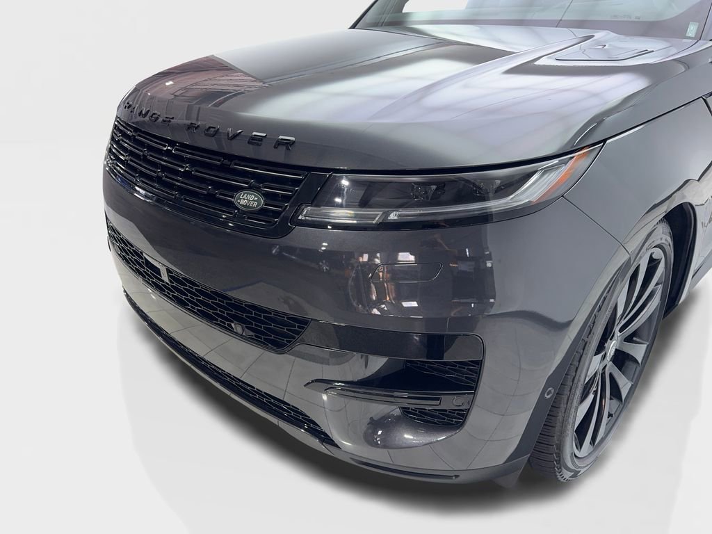 Used 2024 Land Rover Range Rover Sport SE image 16