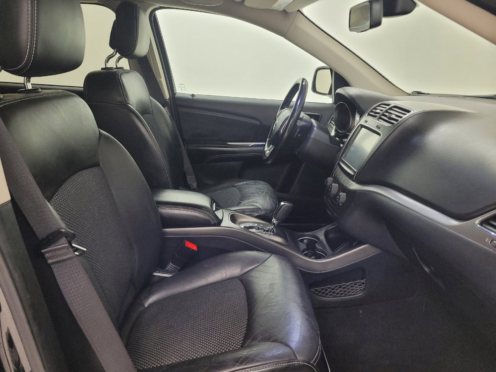 Used 2020 Dodge Journey Crossroad w/ Popular Equipment Group FWD image 21