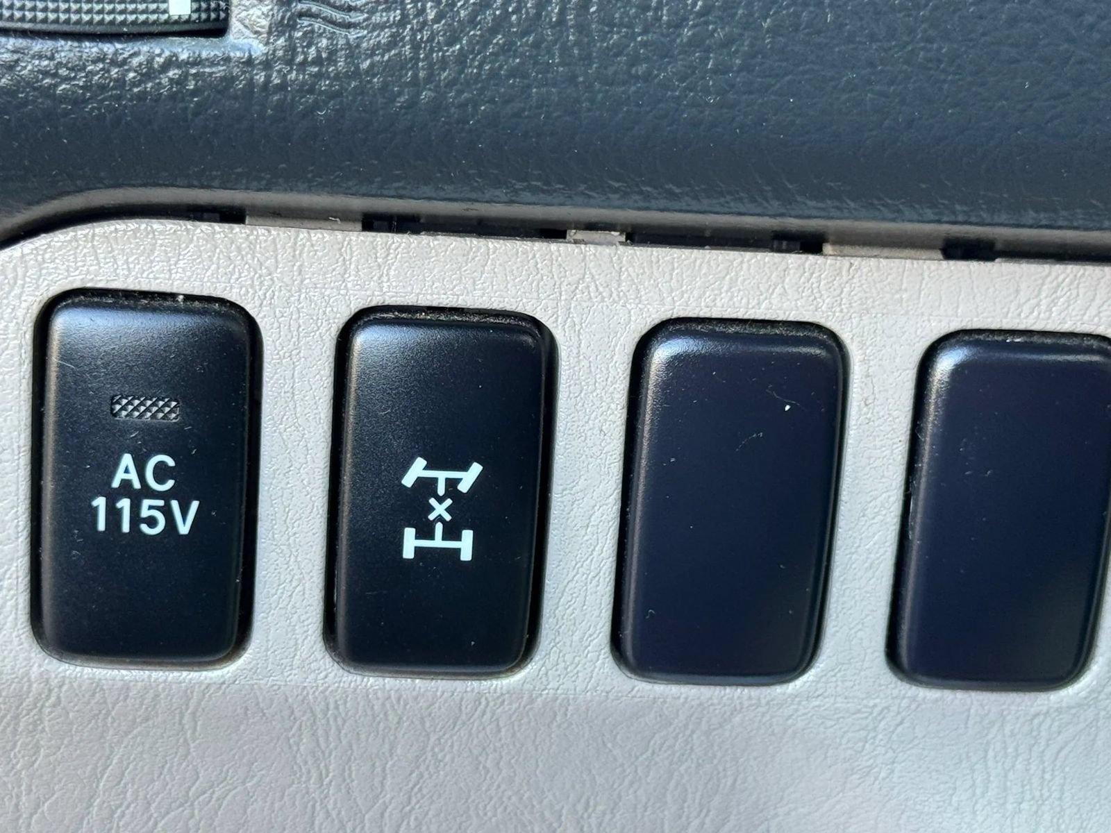 Used 2003 Toyota 4Runner Limited AWD/4WD image 31