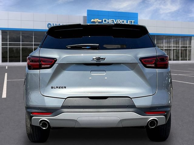 New 2026 Chevrolet Blazer LT w/ Midnight/Sport Edition FWD image 4