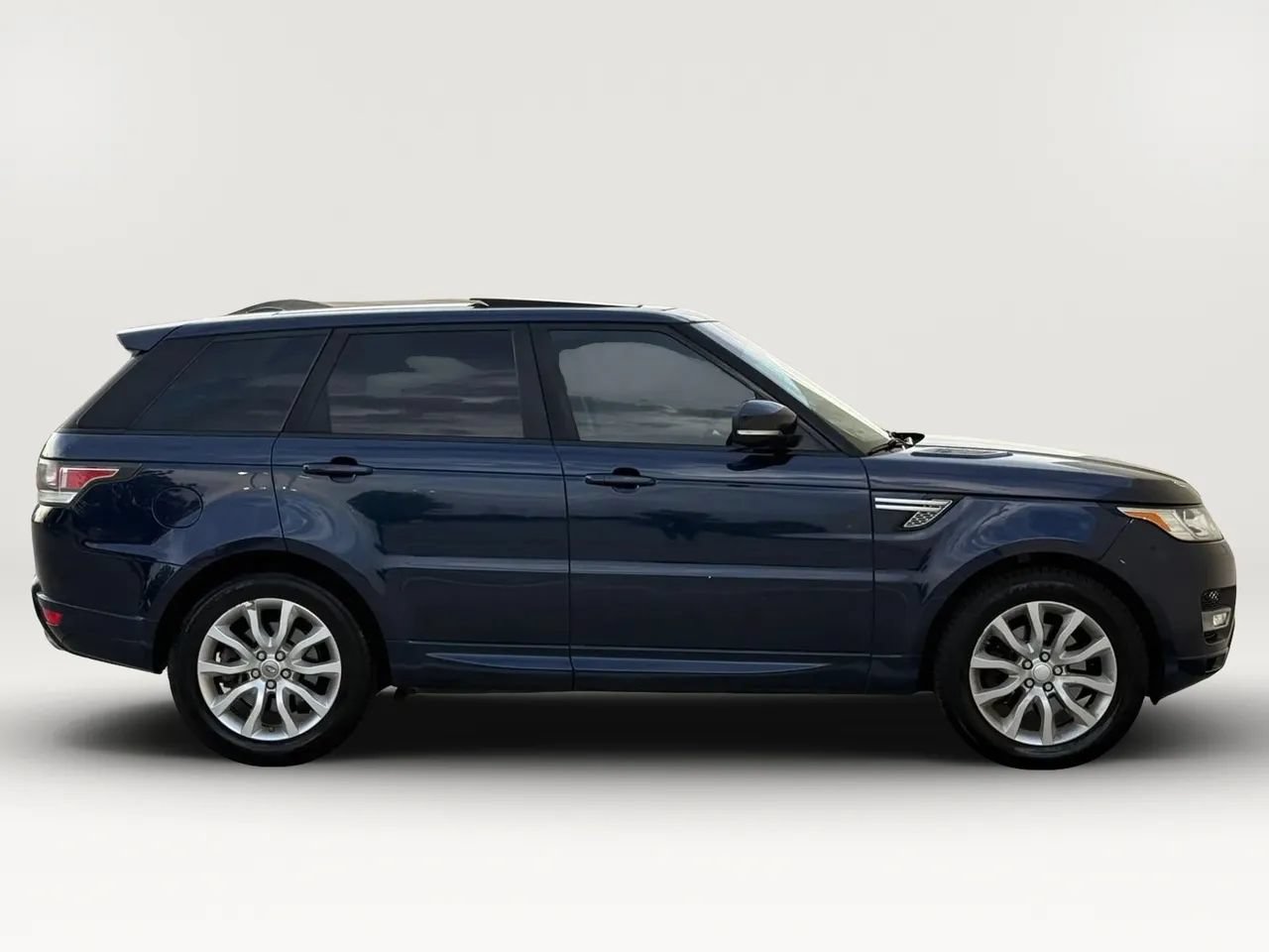 Used 2015 Land Rover Range Rover Sport HSE AWD/4WD image 8