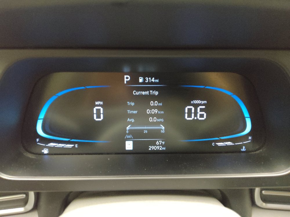 Used 2025 Hyundai Elantra Sport FWD image 23