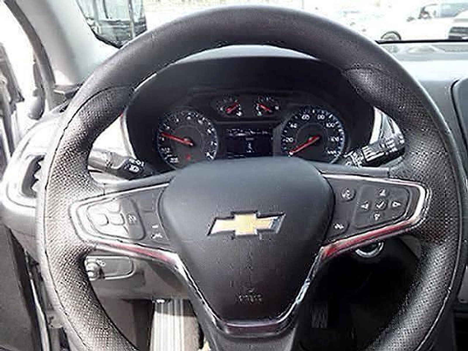 Used 2020 Chevrolet Equinox LS image 14