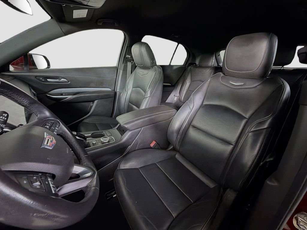 Used 2021 Cadillac XT4 Premium Luxury FWD image 13