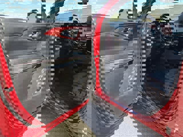 Used 2025 Chevrolet Traverse Z71 w/ Driver Confidence Package image 16