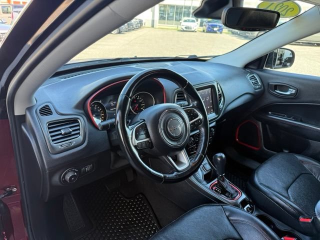 Used 2021 Jeep Compass Trailhawk AWD/4WD image 3
