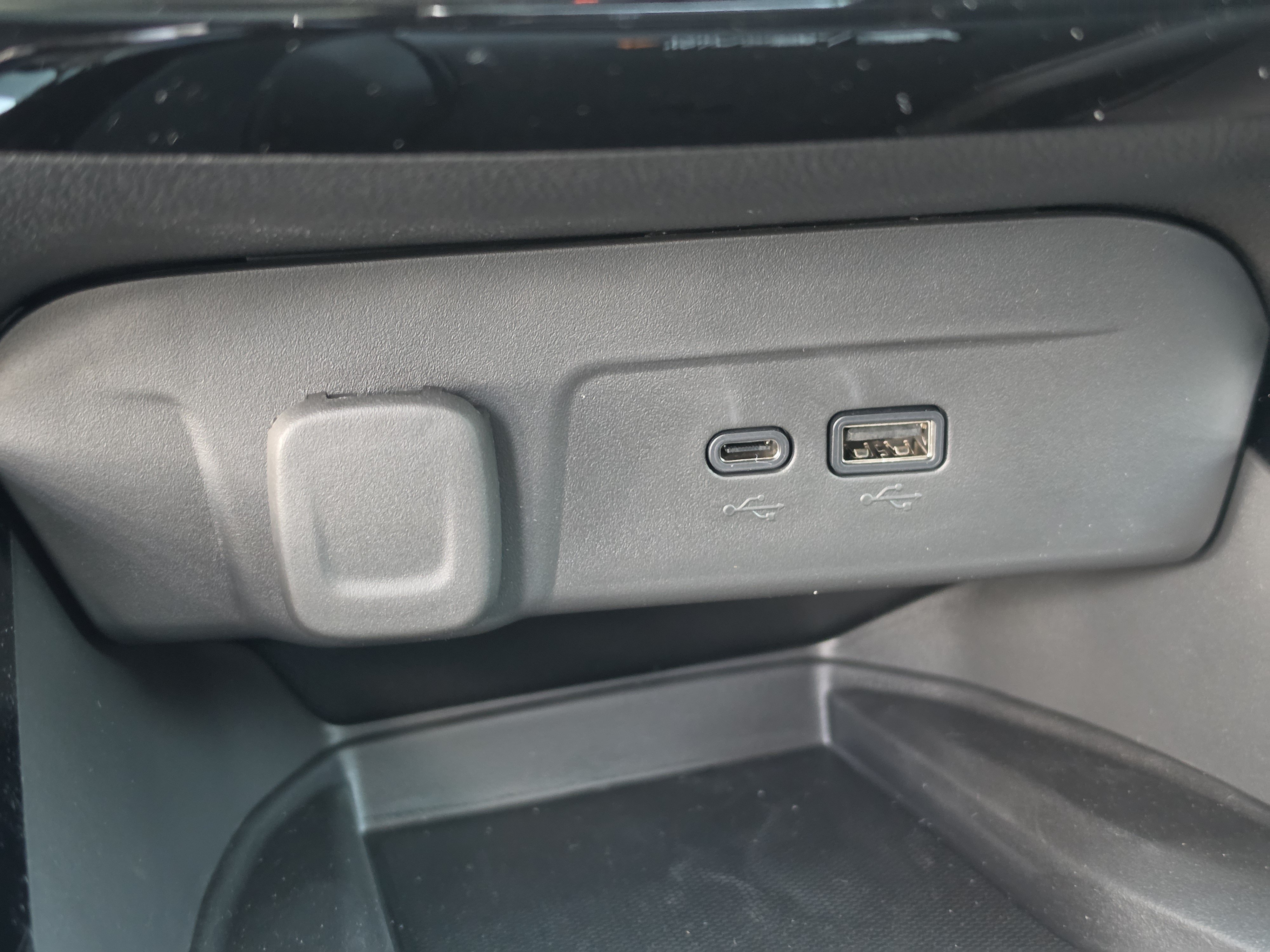 New 2026 Chevrolet Trax LT w/ Sunroof Package FWD image 29