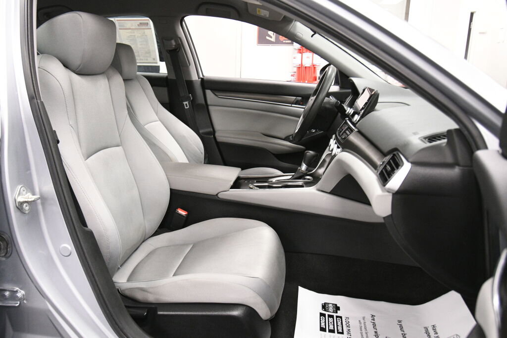 Used 2019 Honda Accord LX image 25