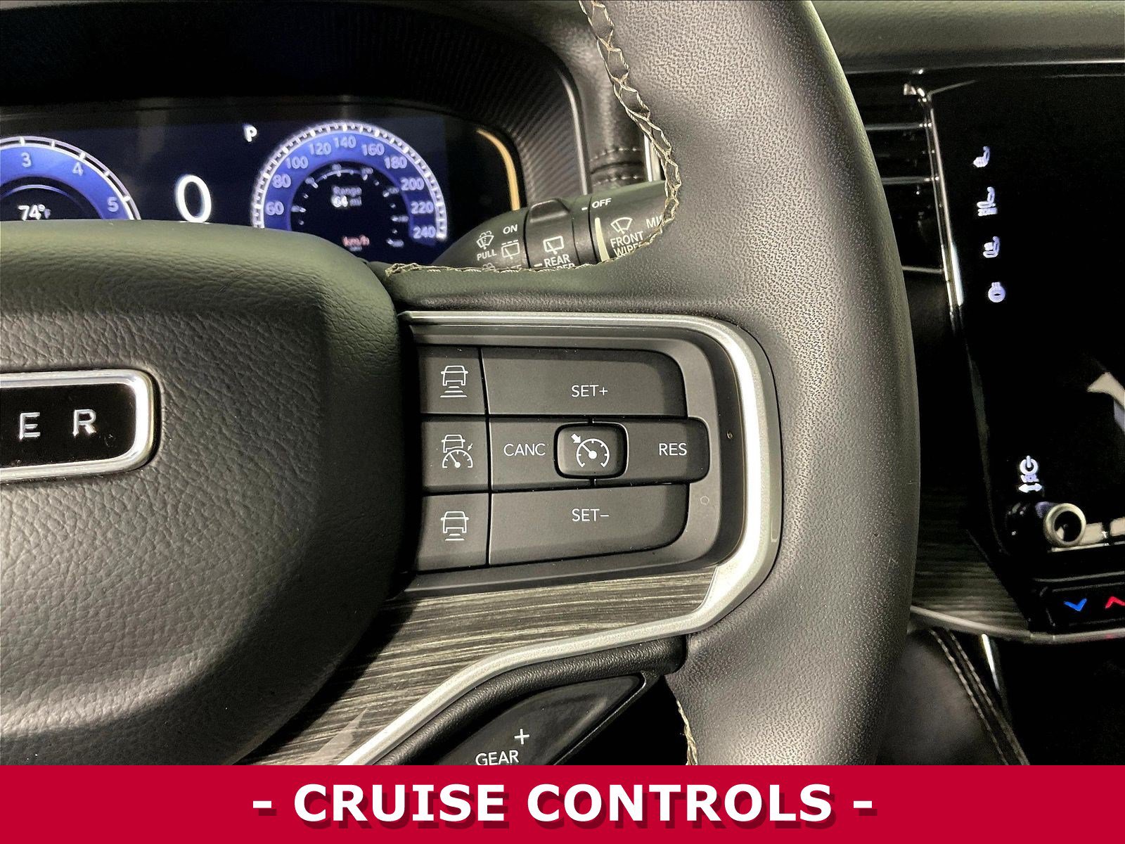 Used 2022 Jeep Wagoneer Series II AWD/4WD image 12