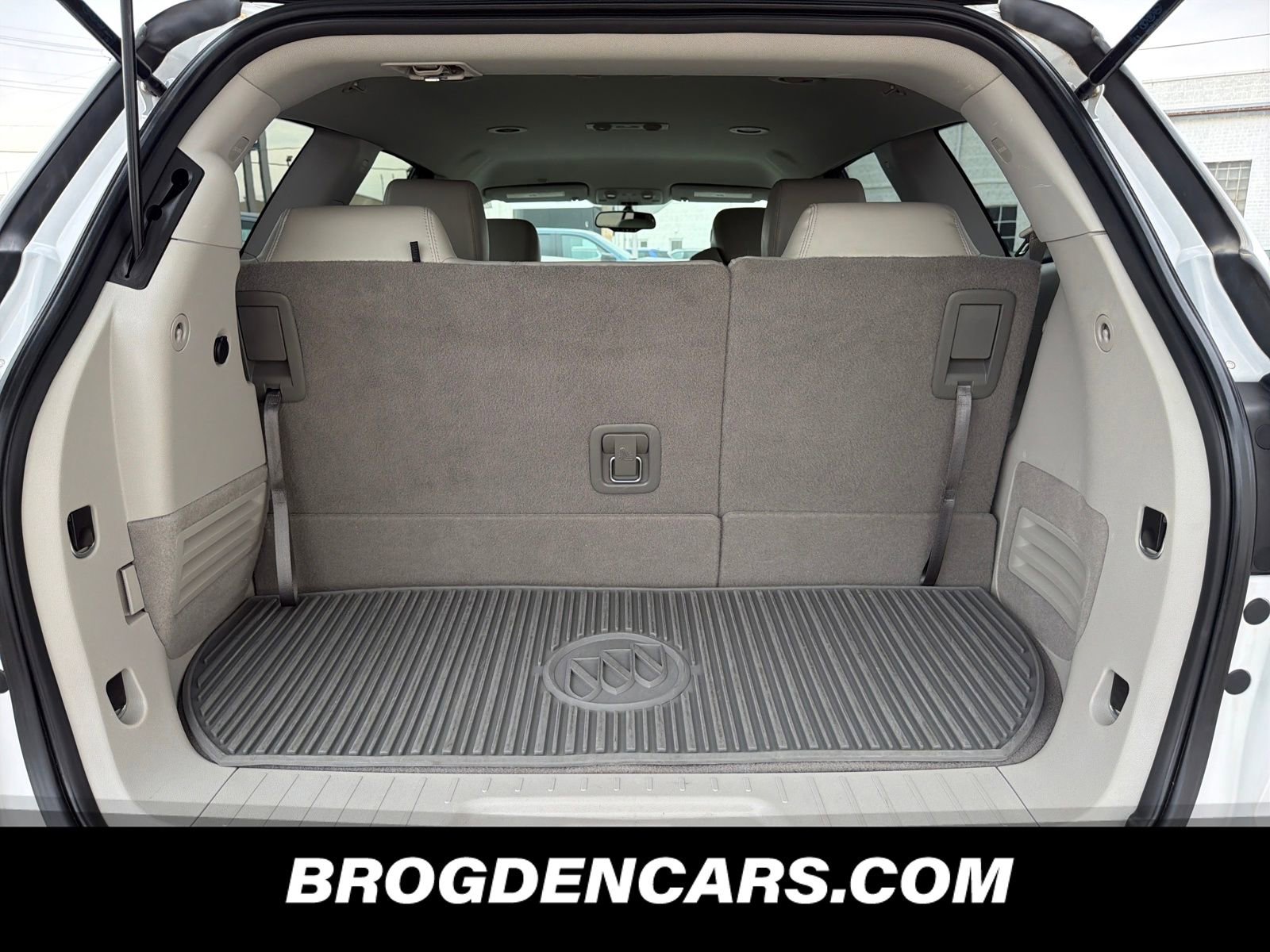 Used 2017 Buick Enclave Leather w/ Trailering Package image 9