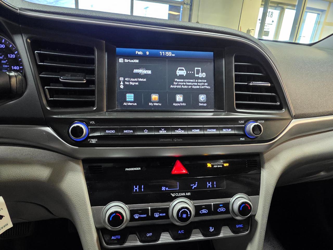 Used 2020 Hyundai Elantra SEL image 29