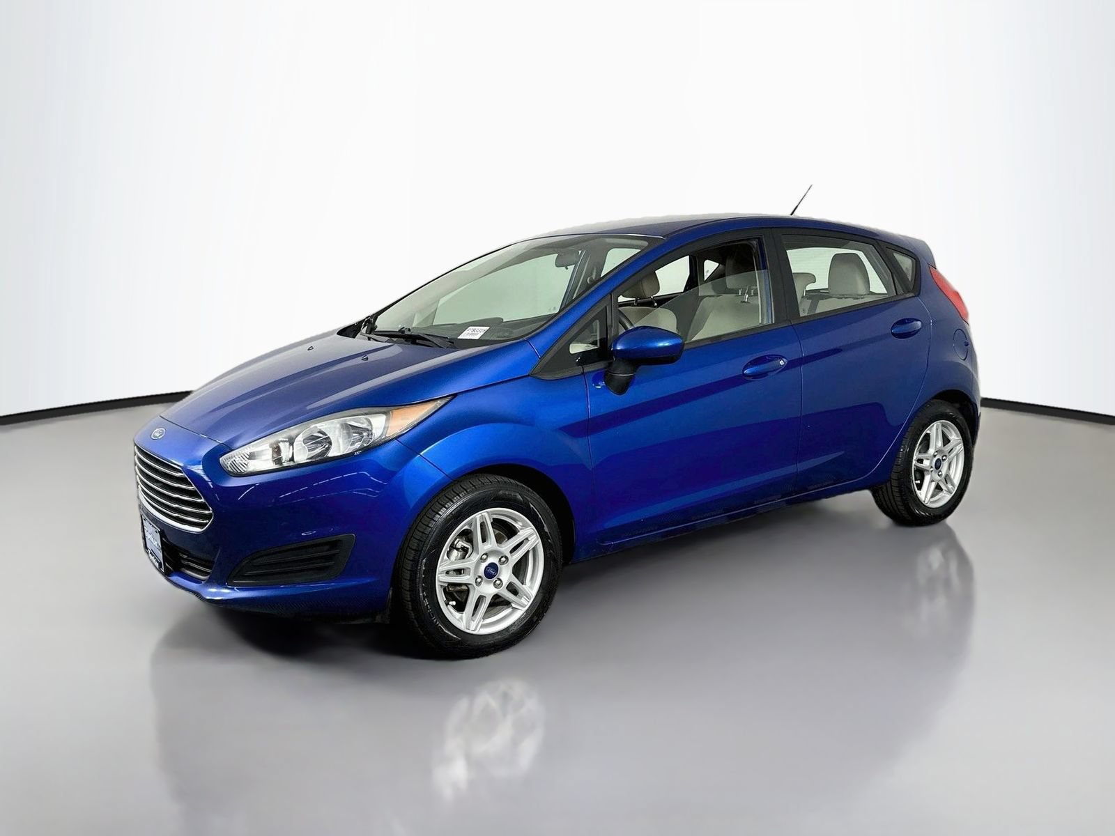 Used 2018 Ford Fiesta SE FWD image 3