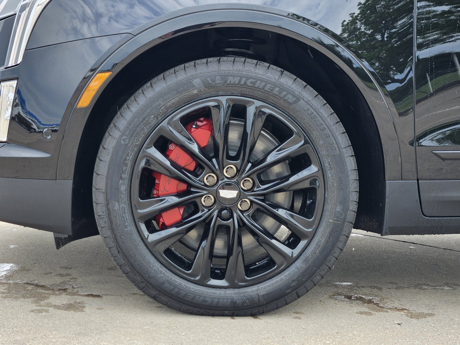 New 2026 Cadillac XT5 Sportv w/ LPO, Onyx Lite Package AWD/4WD image 7