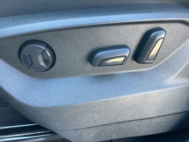 Used 2024 Volkswagen Atlas SE image 28