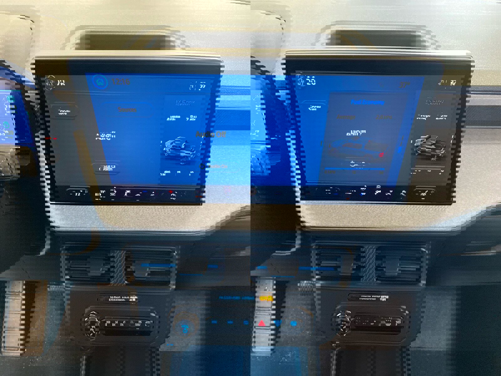 New 2026 Ford Maverick XLT image 28