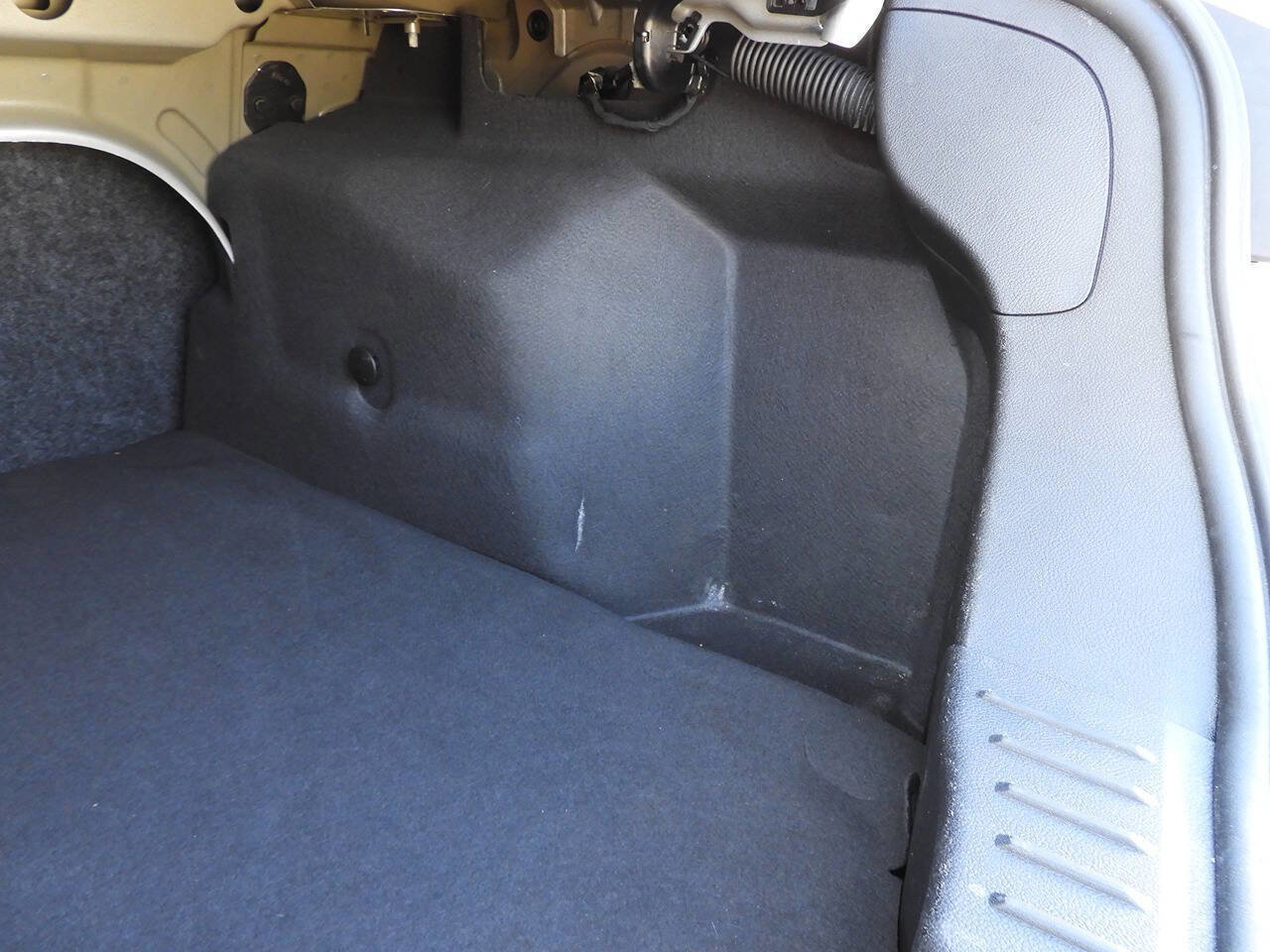 Used 2015 Ford Focus SE w/ SE Cold Weather Package image 26