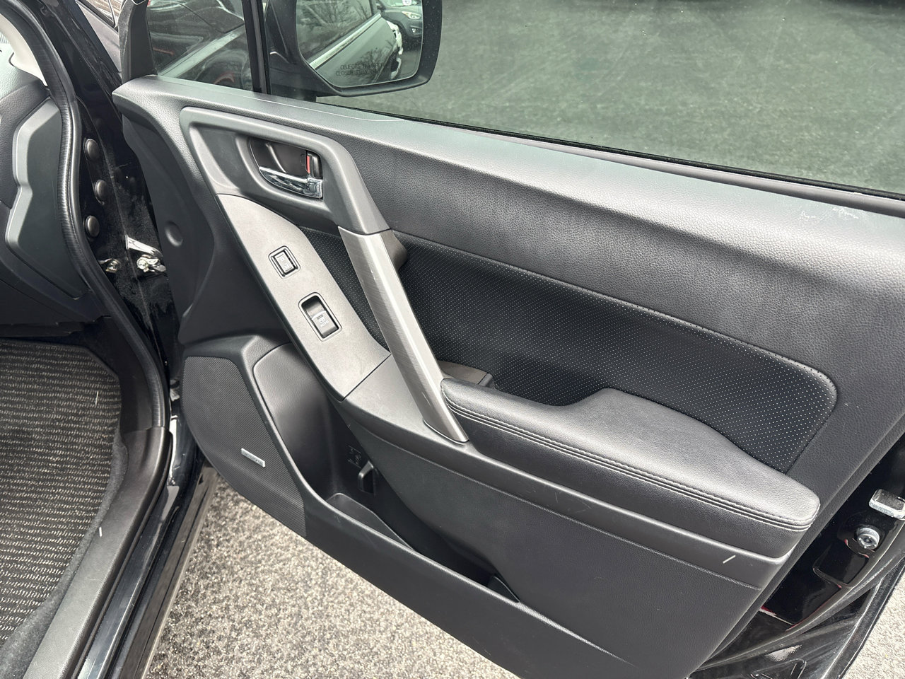 Used 2017 Subaru Forester 2.5i Limited w/ Popular Package #2 image 17