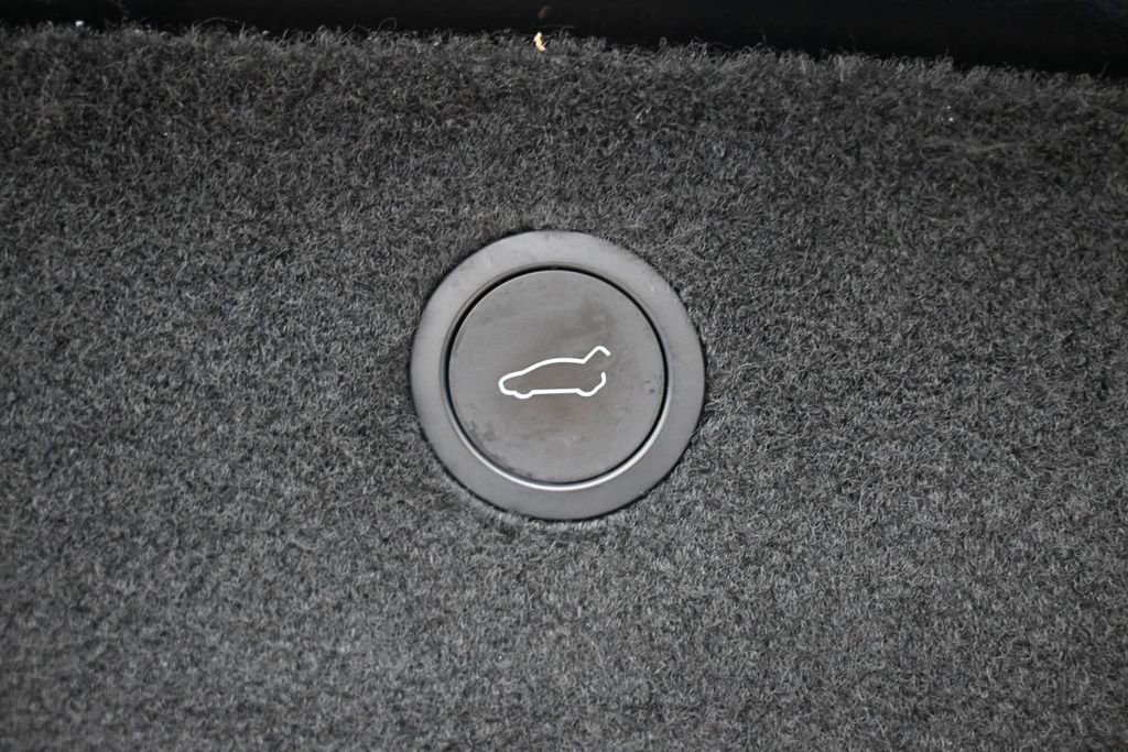 Used 2023 Tesla Model X AWD/4WD image 15