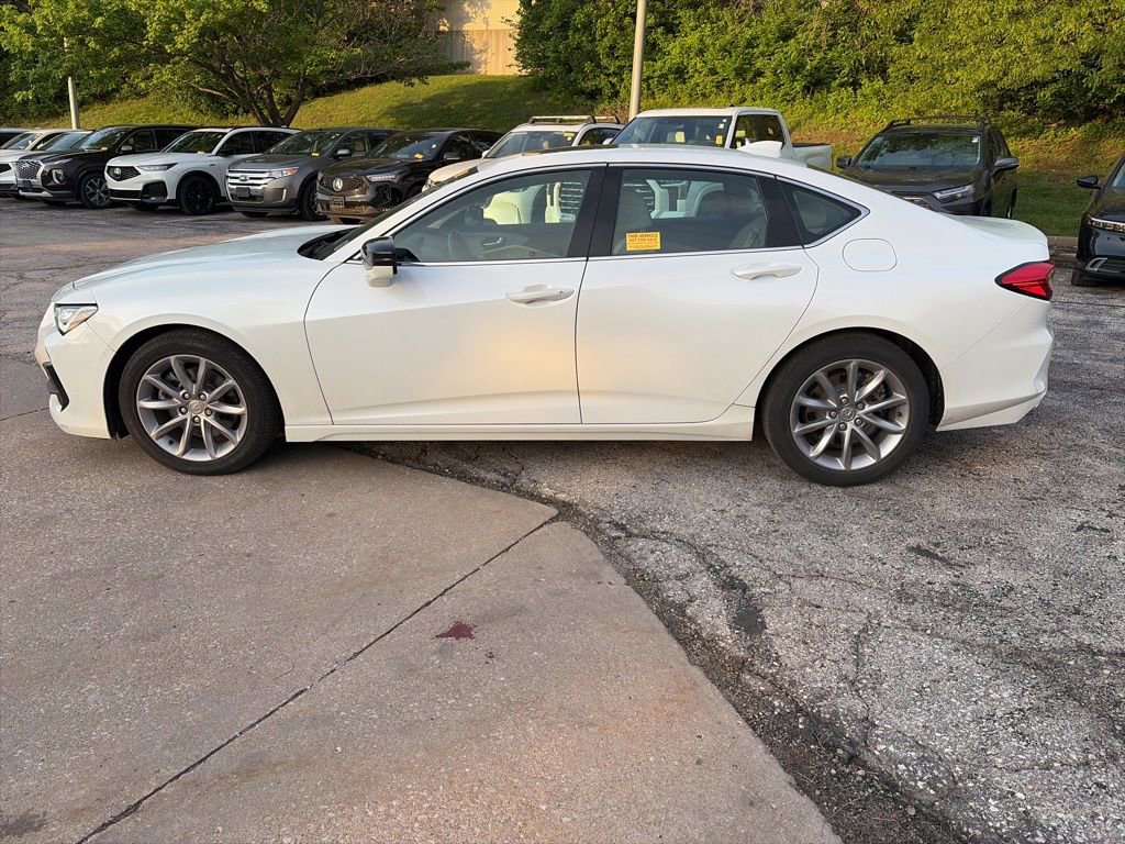 Used 2023 Acura TLX FWD image 8