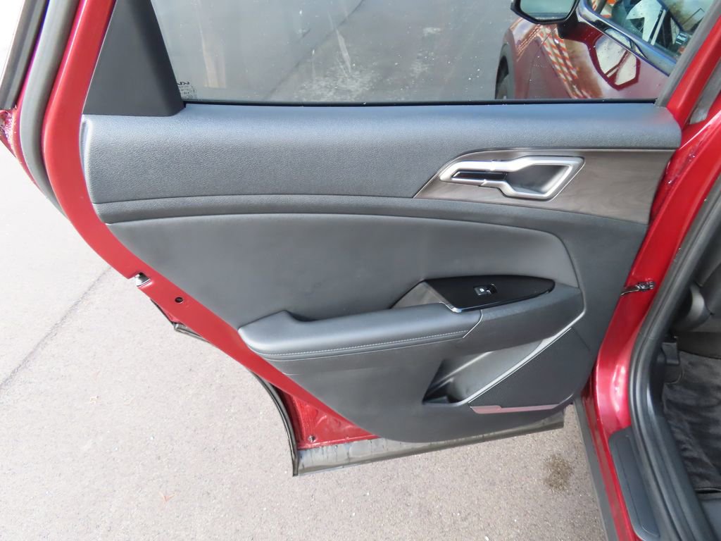 Used 2023 Kia Sportage X-Line w/ X-Line Premium Package image 28