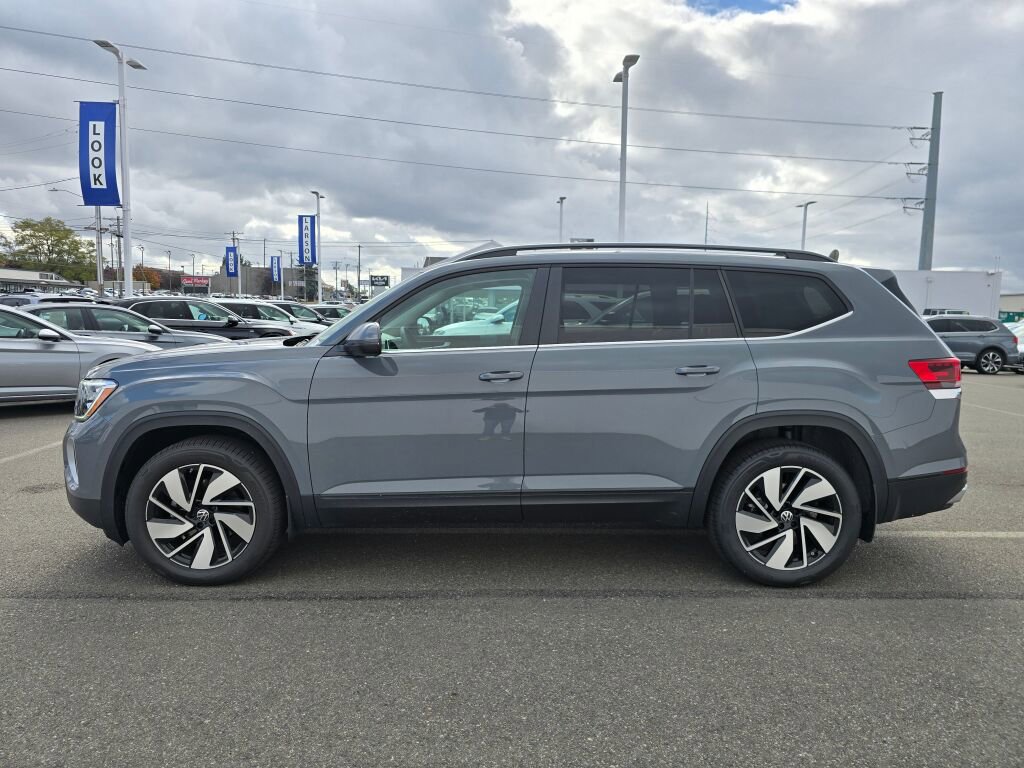 New 2025 Volkswagen Atlas SE image 7