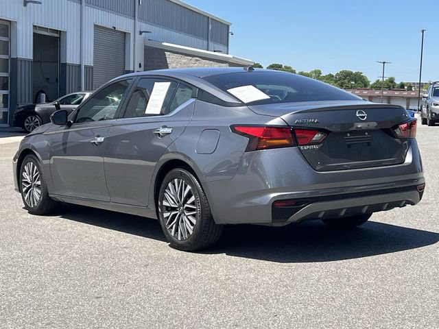 Used 2024 Nissan Altima 2.5 SV FWD image 11