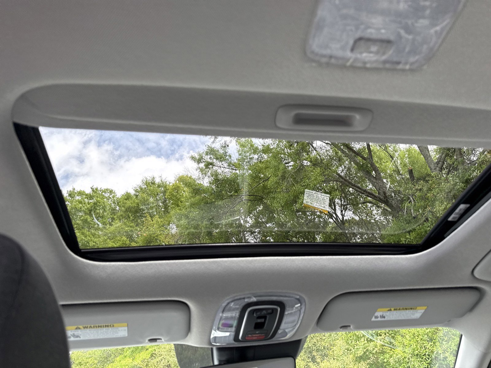 New 2026 Hyundai Elantra Limited FWD image 15