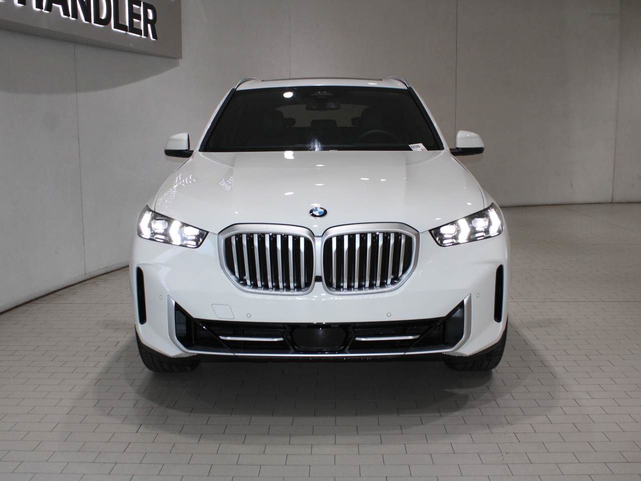 Used 2026 BMW X5 sDrive40i w/ Premium Package RWD image 8