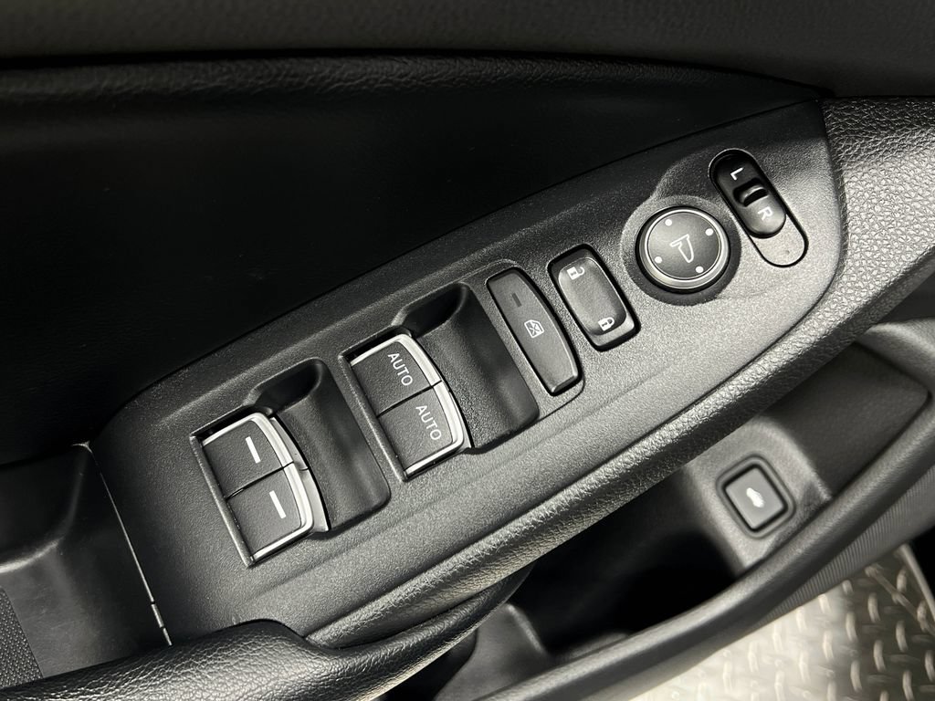 Used 2018 Honda Accord Sport image 16