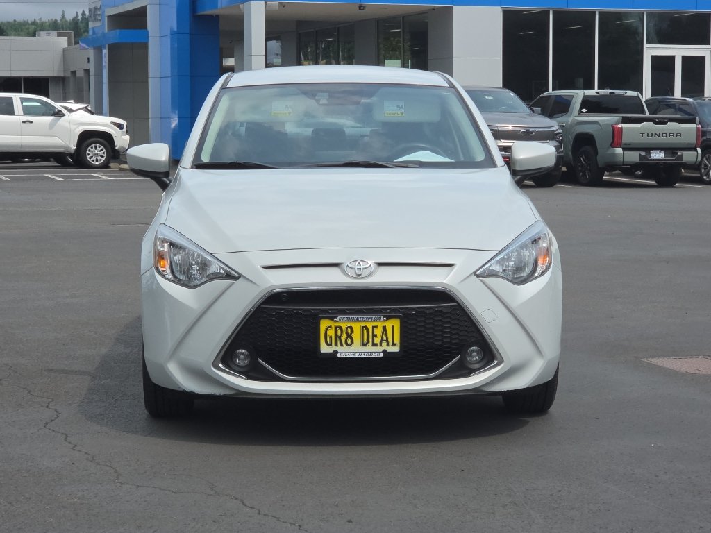 Used 2019 Toyota Yaris LE FWD image 3