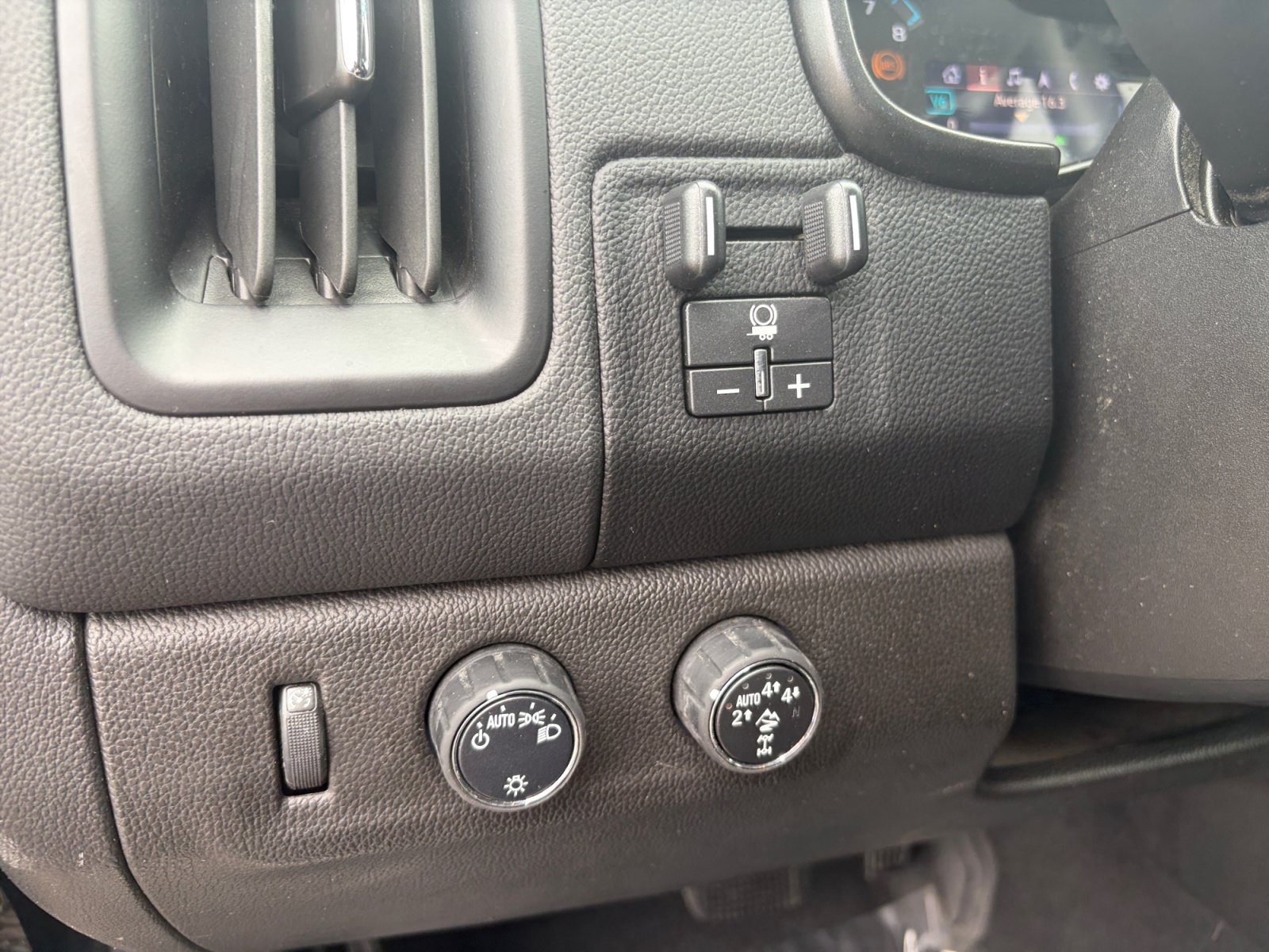 Used 2022 Chevrolet Colorado ZR2 AWD/4WD image 34
