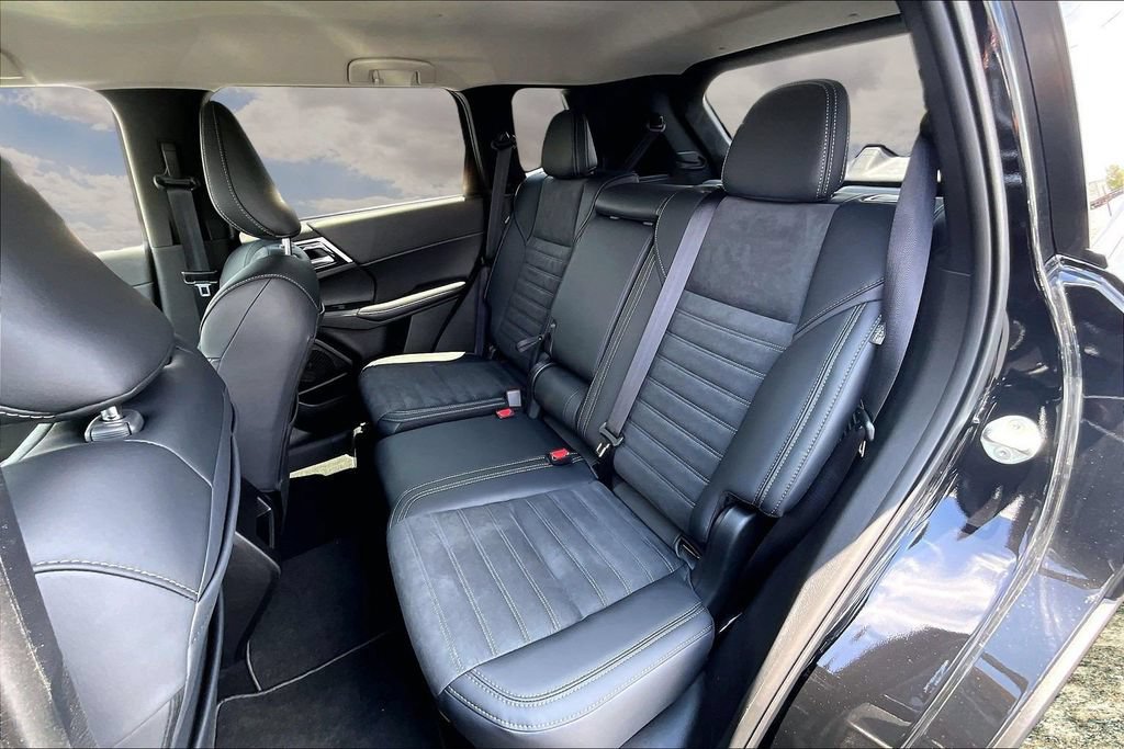 New 2026 Mitsubishi Outlander SE AWD/4WD image 10