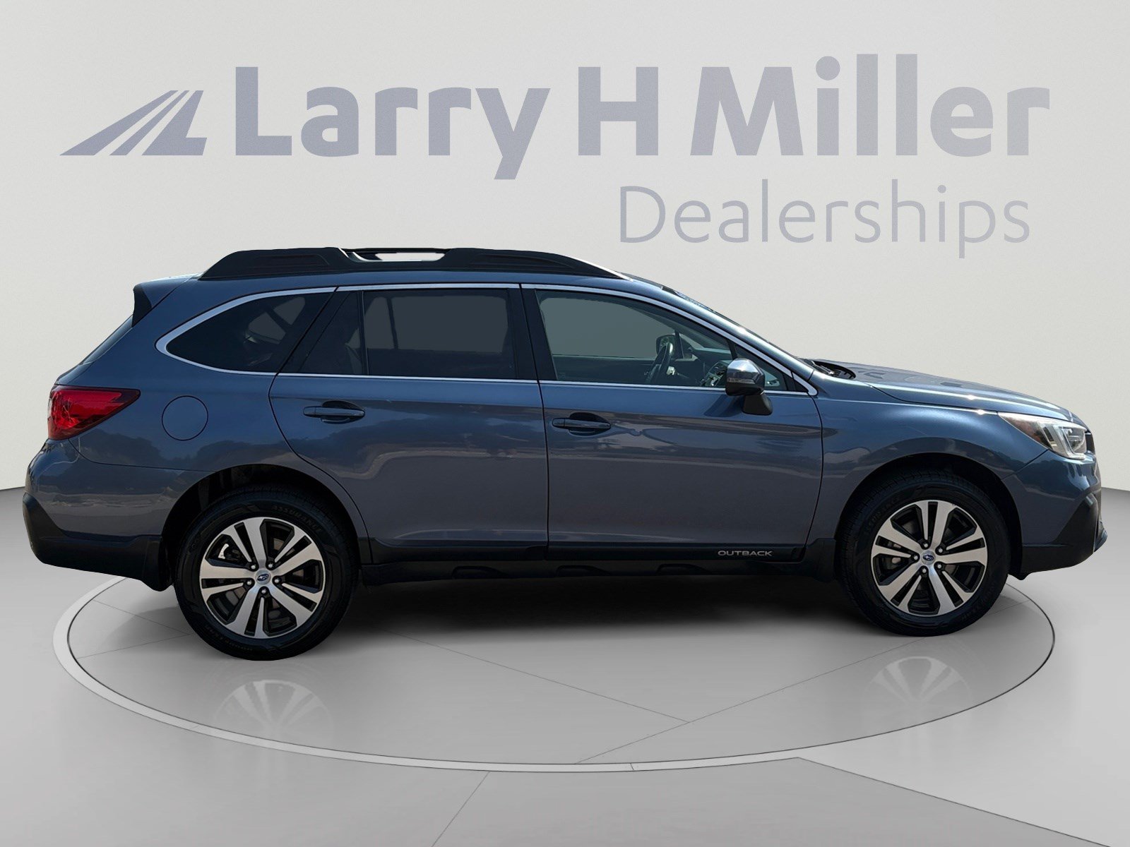 Used 2018 Subaru Outback 3.6R Limited AWD/4WD image 6